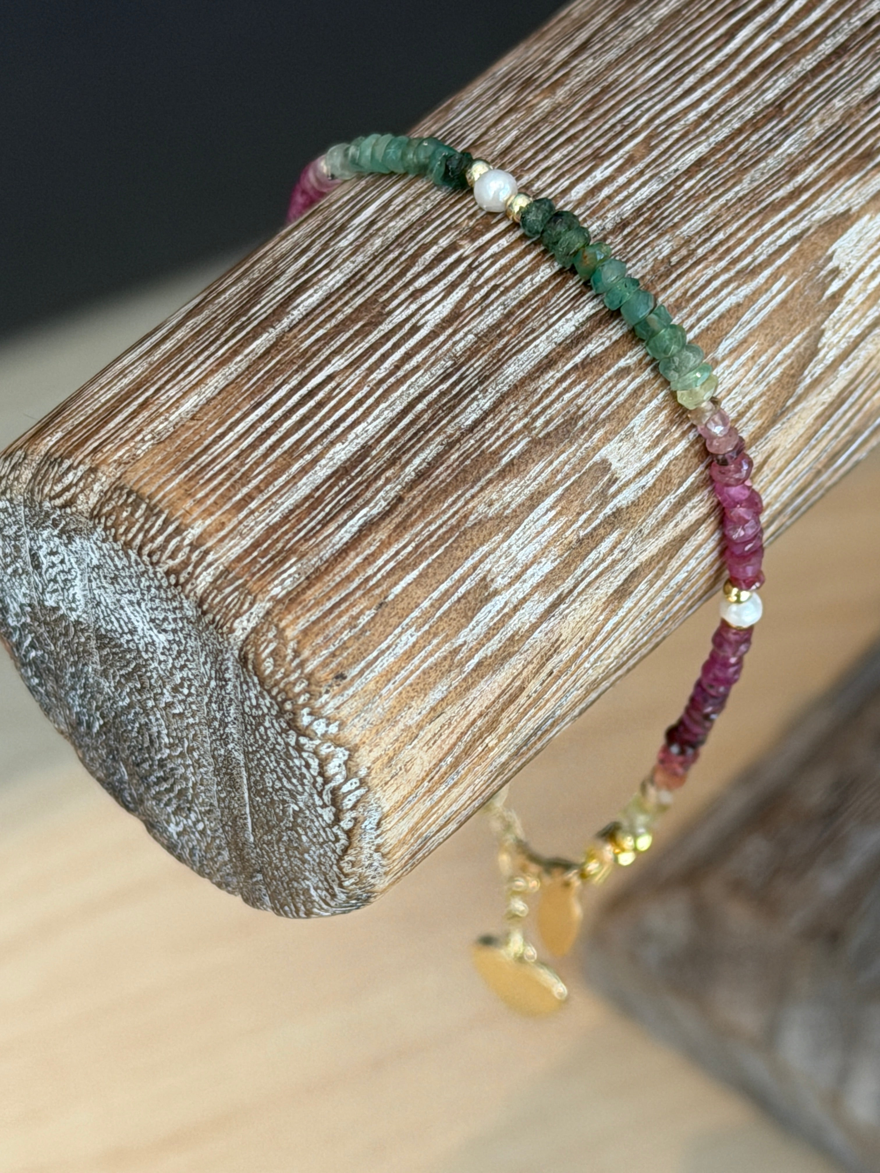 Aria bracelet #6 Sapphire & Pearl wit 14k gold plated accents