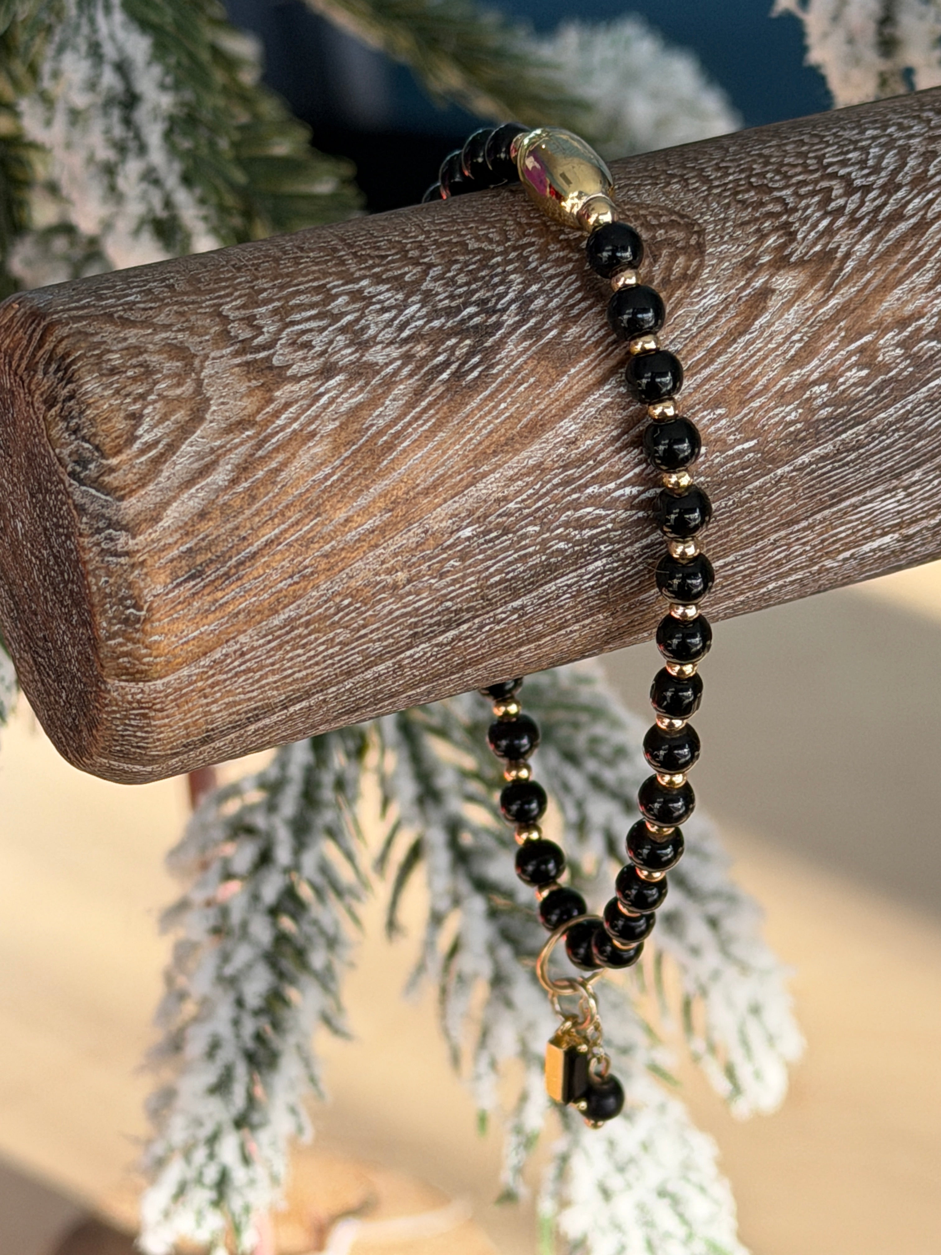 Black Glass Essential Single Bracelet
