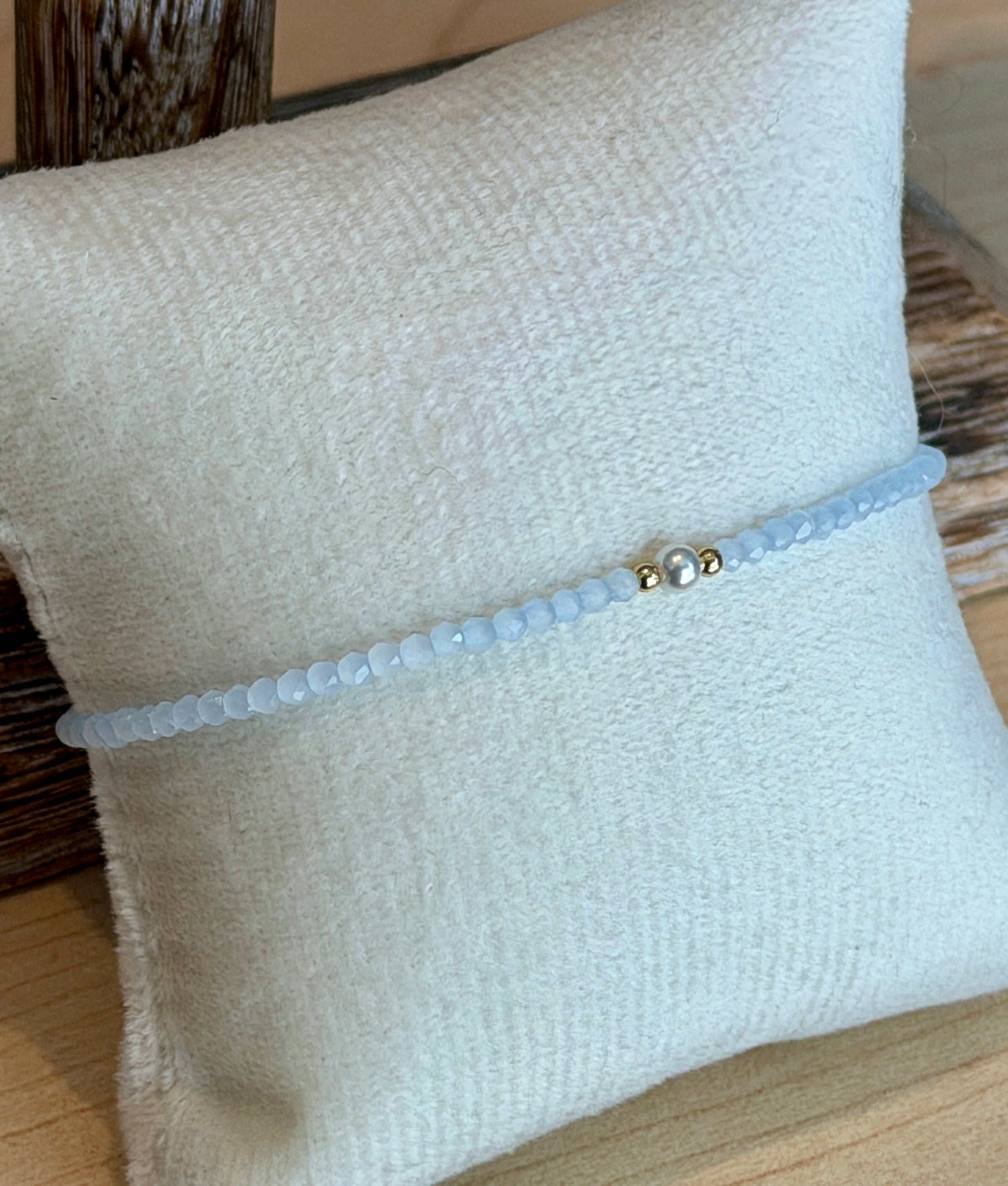 Solo bracelet #13 Blue crystals