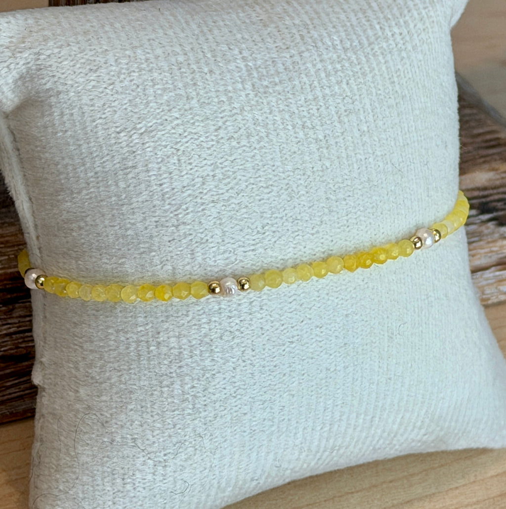 Solo bracelet #11 Yellow aquamarine with freshwater pearls