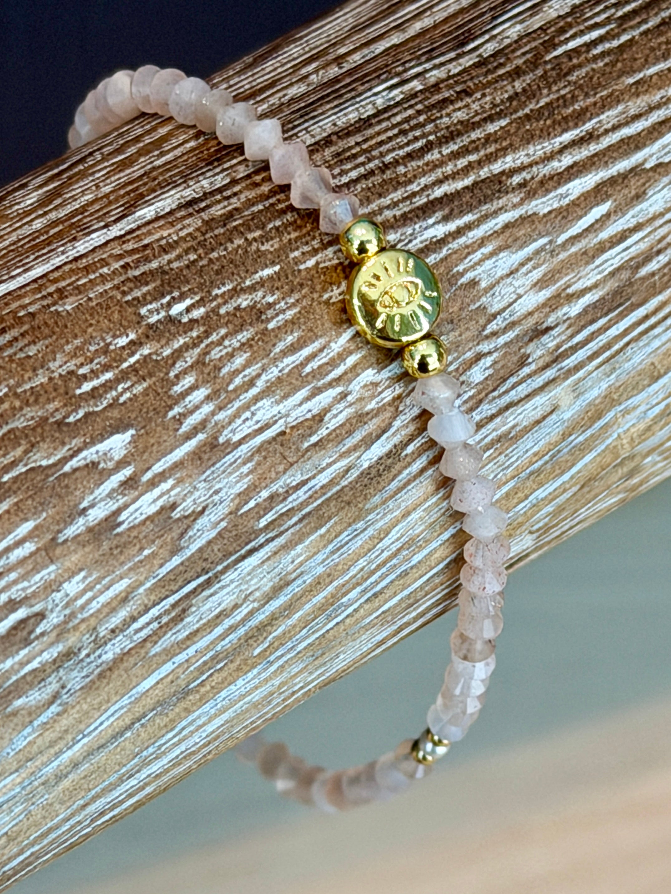 Solo bracelet #12 Rose quartz